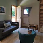 Holiday home Et Perchee 