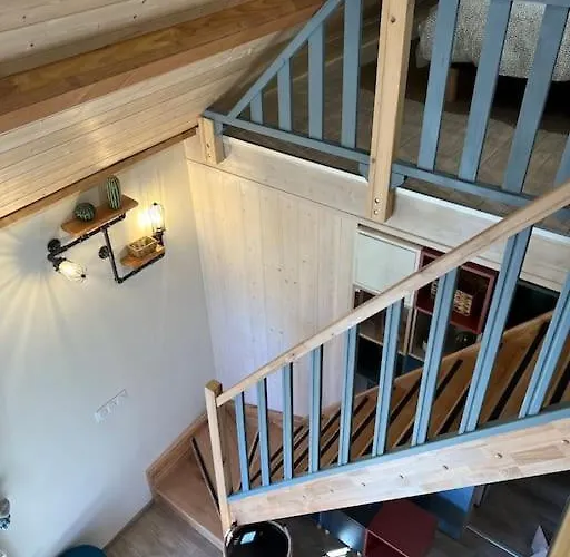 Holiday home Et Perchee 